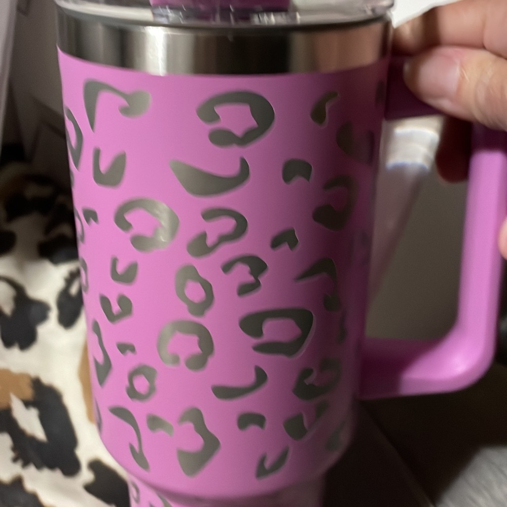 Pink leopard tumbler